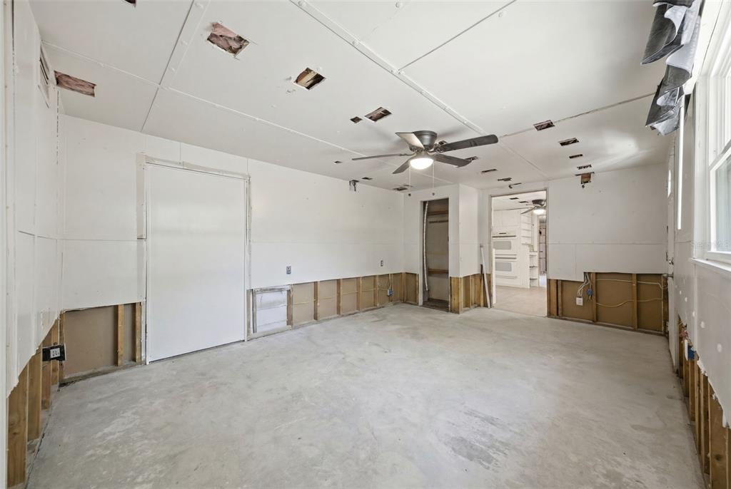 11410 Thomas Road Seffner, FL 33584 - Photo 35 of 75