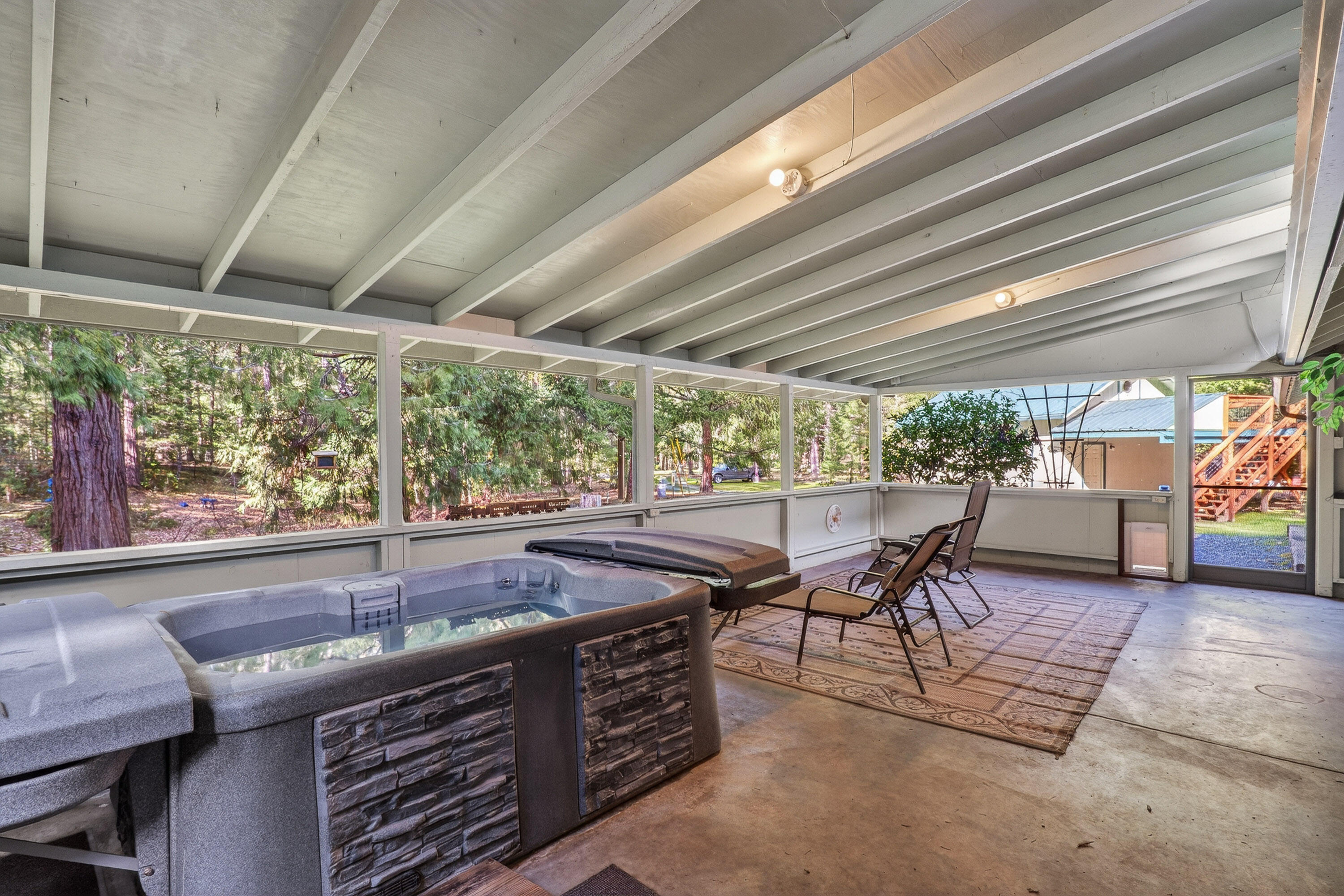 244 Riessen Road Grants Pass, OR 97526 - Photo 5 of 52 a outdoor space with chairs