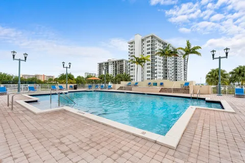 $430,000 | 3020 Northeast 32nd Avenue, Unit 616, Fort Lauderdale, FL 33308