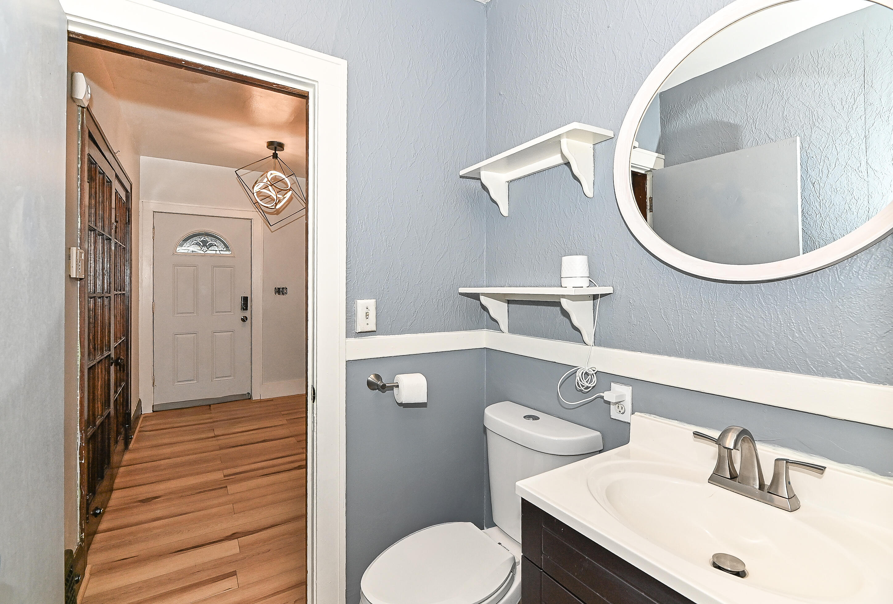 2031 Slauson Avenue Racine, WI 53403 - Photo 23 of 38 Powder room on main