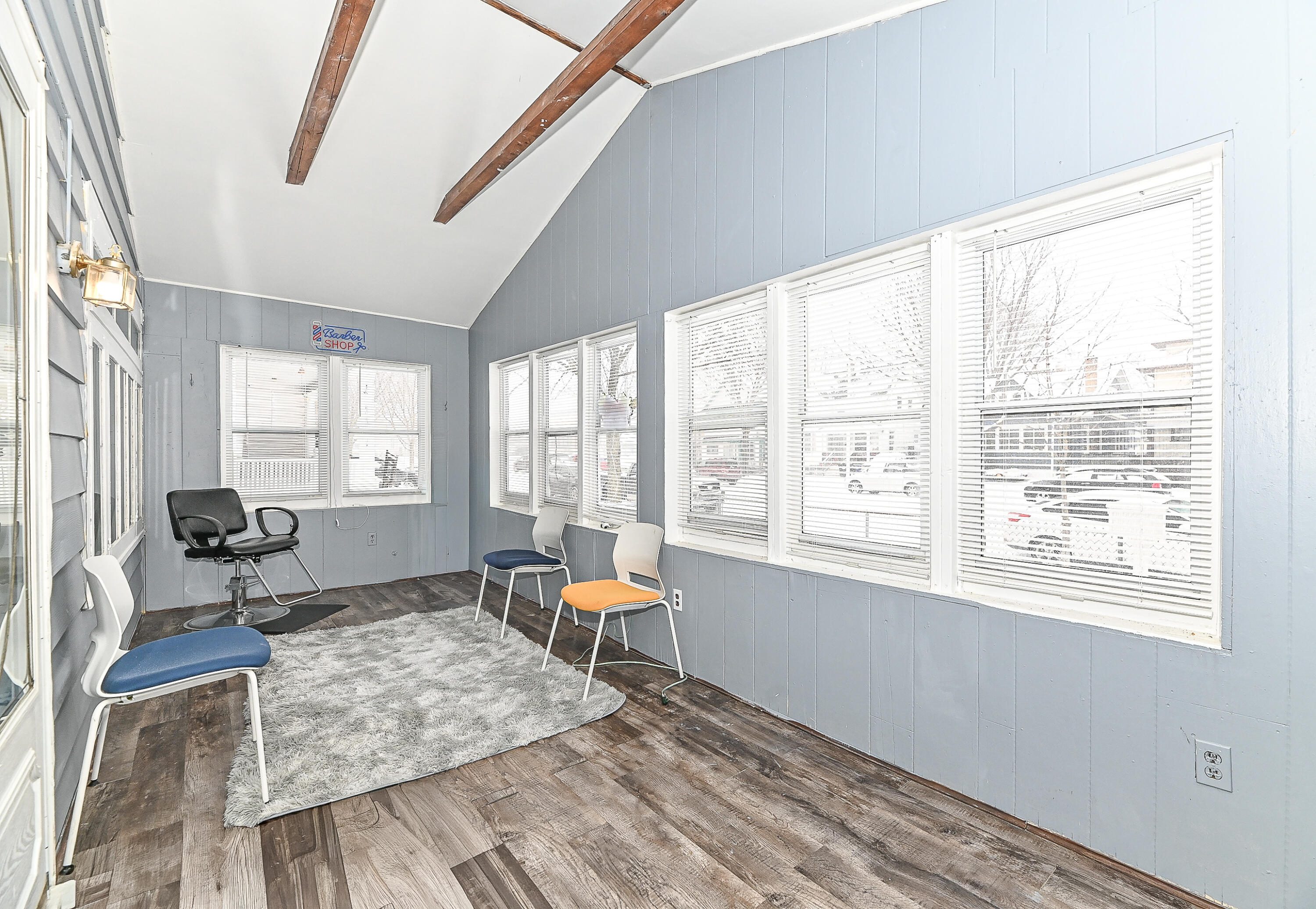 2031 Slauson Avenue Racine, WI 53403 - Photo 3 of 38 Screened in porch