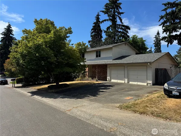 $2,800 | 2646 Southwest 351st Street, Federal Way, WA 98023