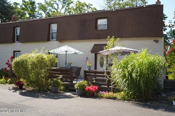 $424,900 | 25 Monmouth Road, Unit 2, Oceanport, NJ 07757
