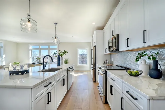 $3,600 | 62 Foundry Street, Unit 506, Wakefield, MA 01880