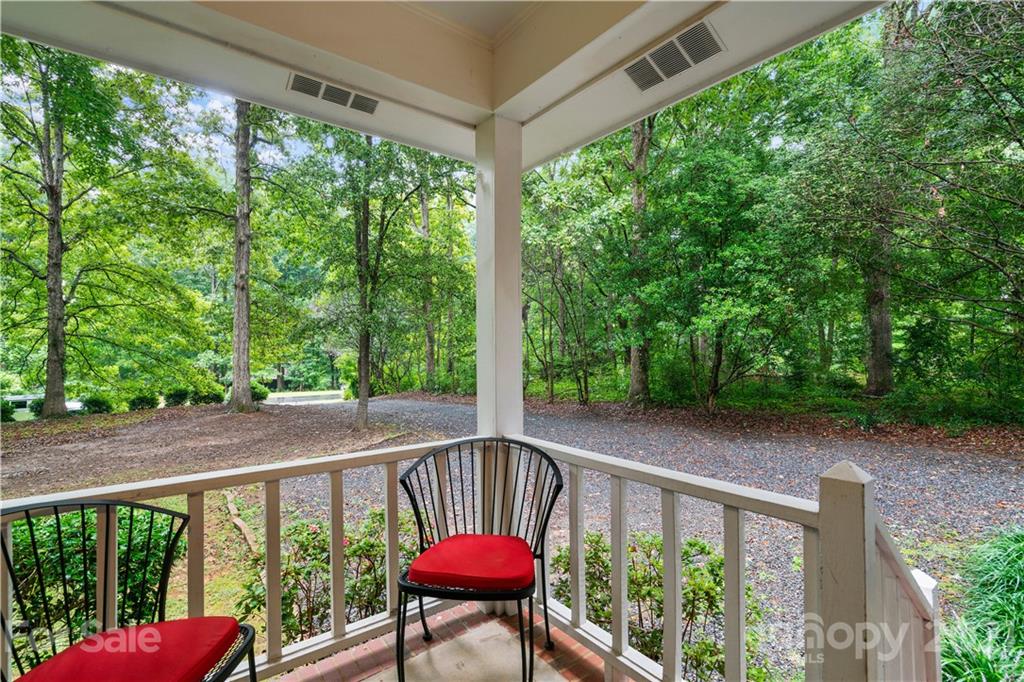 5916 Senconee Road Matthews, NC 28104 - Photo 4 of 19 Gallery Image 4