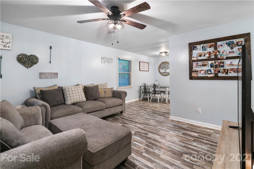 5916 Senconee Road Matthews, NC 28104 - Photo 5 of 19 Gallery Image 5
