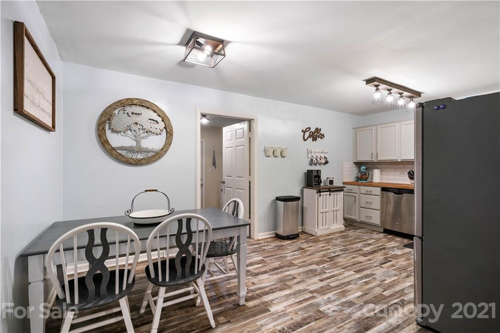 5916 Senconee Road Matthews, NC 28104 - Photo 9 of 19 Gallery Image 9