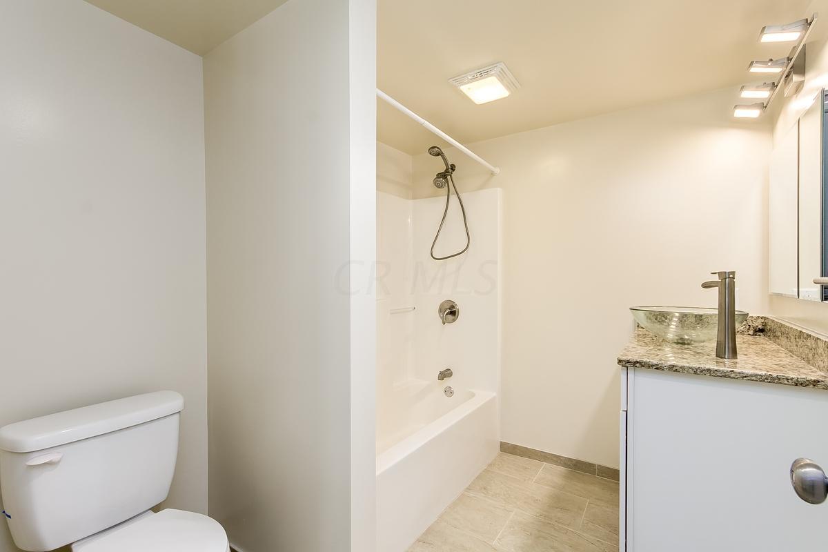 3435 Henderson Road Columbus, OH 43220 - Photo 29 of 40 Gallery Image 29