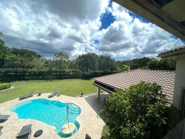 $11,000 | 2750 Jockey Circle, Davie, FL 33331