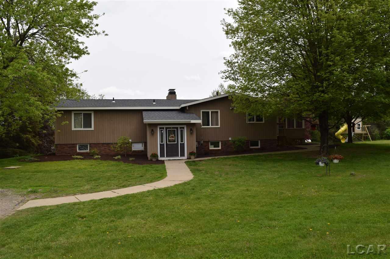 12145 Lawrence Road Brooklyn, MI 49230 - Photo 3 of 41 31380451-2.JPG