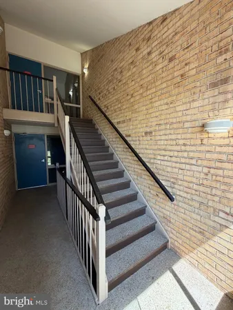 $1,800 | 10218 Bushman Drive, Unit 123, Oakton, VA 22124