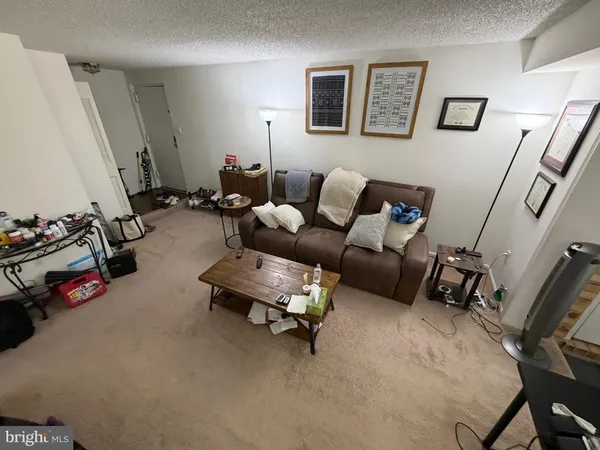 $1,800 | 10218 Bushman Drive, Unit 123, Oakton, VA 22124