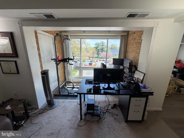 $1,800 | 10218 Bushman Drive, Unit 123, Oakton, VA 22124