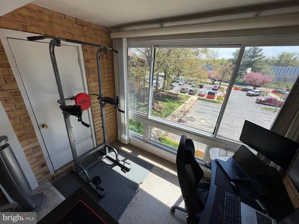 $1,800 | 10218 Bushman Drive, Unit 123, Oakton, VA 22124