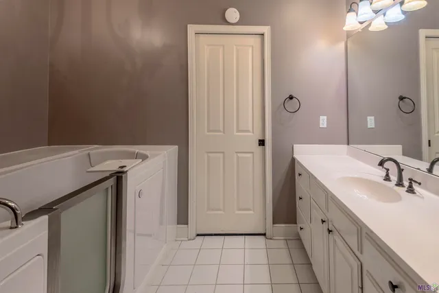 $378,000 | 1223 East Stanwick Place, Baton Rouge, LA 70810