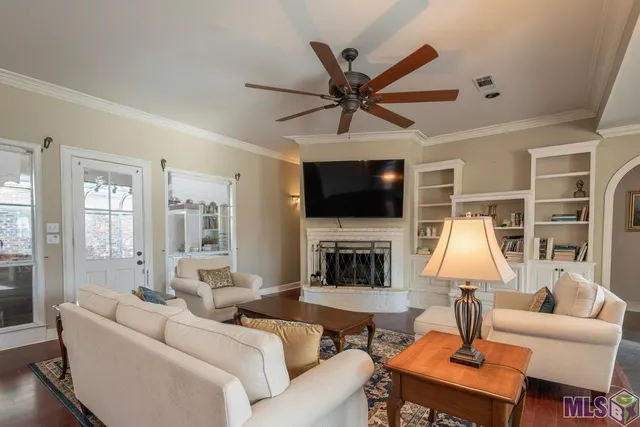 $378,000 | 1223 East Stanwick Place, Baton Rouge, LA 70810