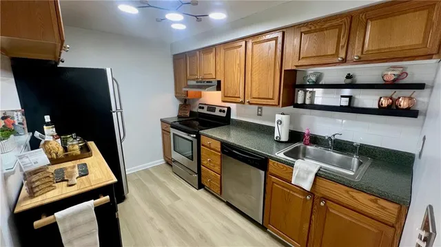 $1,650 | 955 Woodhollow Drive, Unit B, Cranberry Township, PA 16066