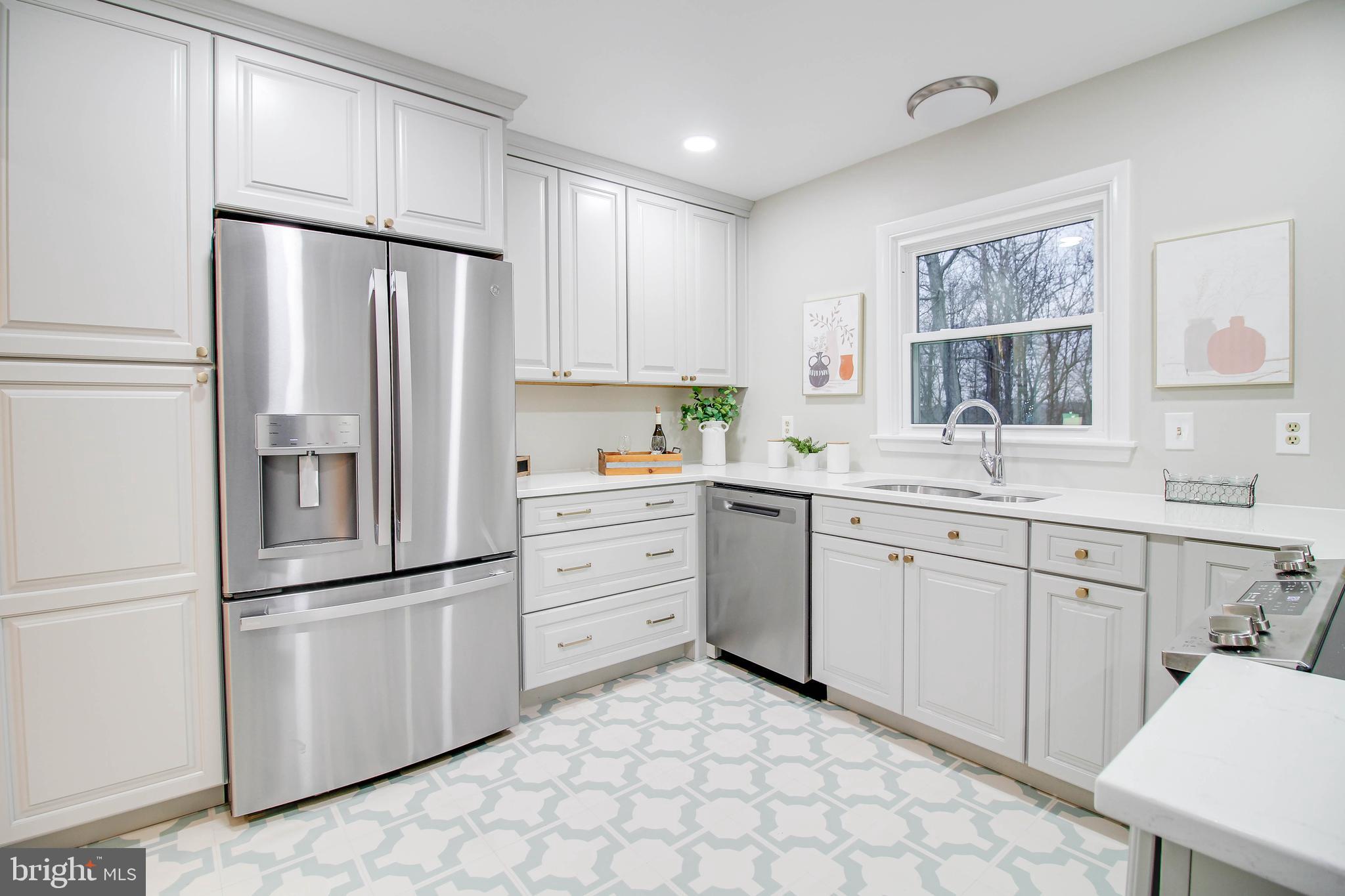 1360 St Michaels Road Mount Airy, MD 21771 - Photo 9 of 62 Stainless appliances