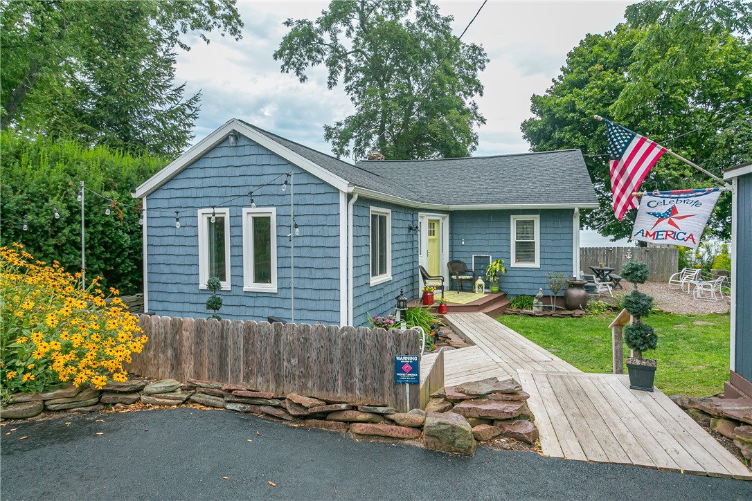 3183 Lake Road Williamson, NY 14589 - Photo 2 of 25