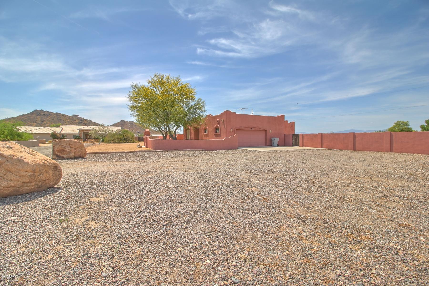 2730 West Canyon Road Phoenix, AZ 85086 - Photo 2 of 44 IMG_3701_2_3_4_5 (1800x1200)