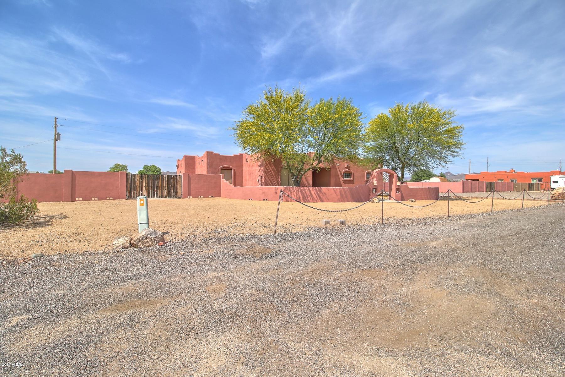 2730 West Canyon Road Phoenix, AZ 85086 - Photo 5 of 44 IMG_3716_17_18_19_20 (1800x1200)
