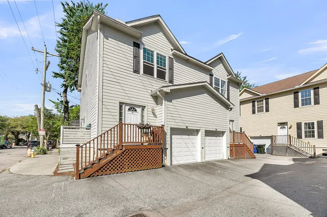 $3,000 | 118 Congress Street, Unit F, Charleston, SC 29403