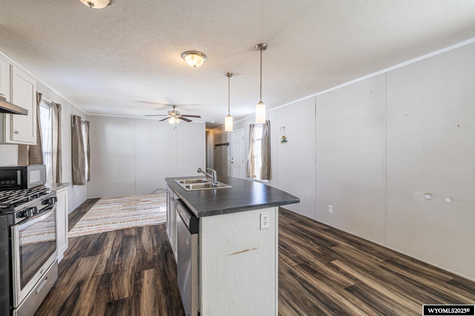 2760 South Robertson Road, Unit 99 Casper, WY 82604 - Photo 11 of 20