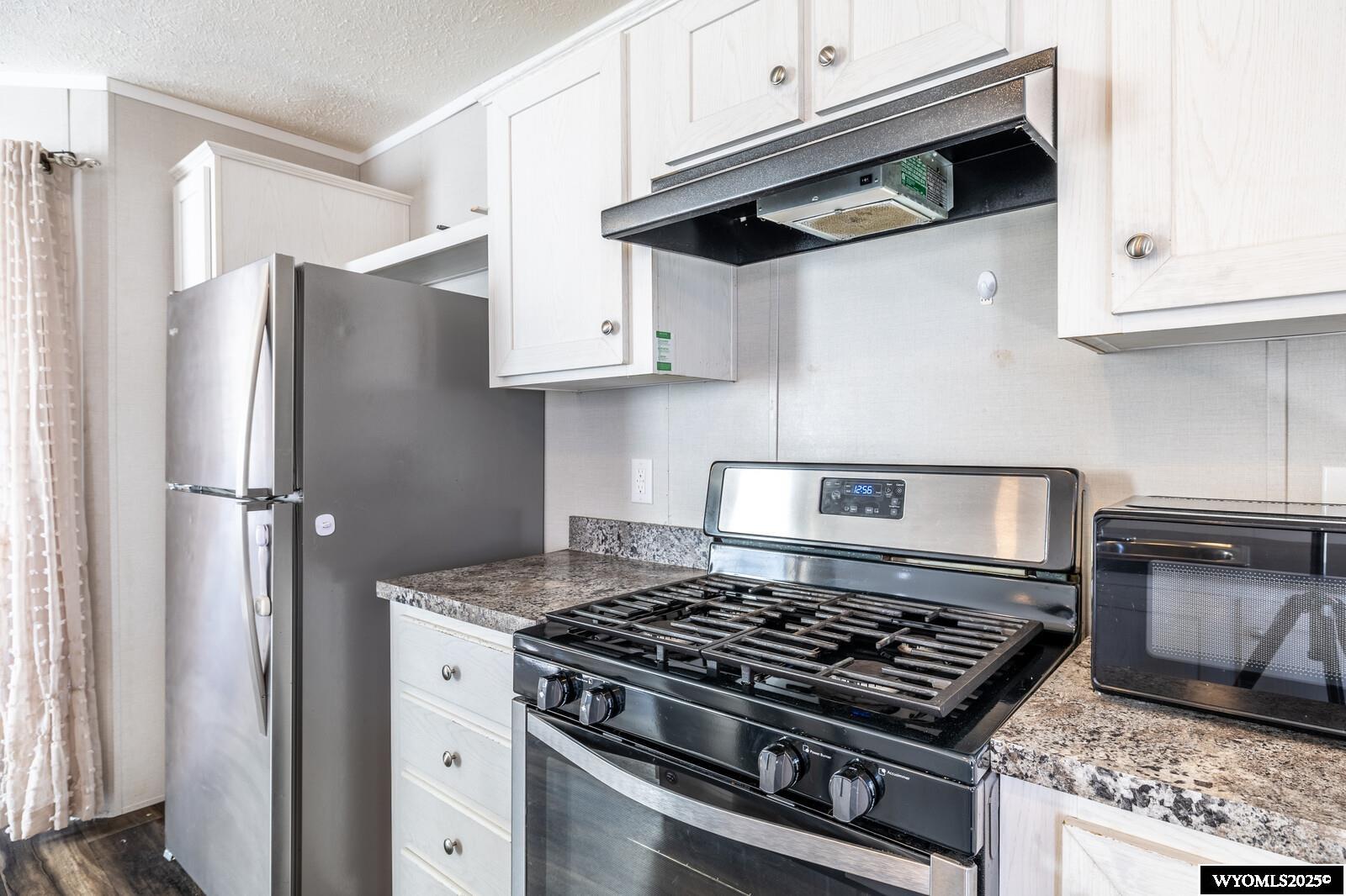 2760 South Robertson Road, Unit 99 Casper, WY 82604 - Photo 10 of 20