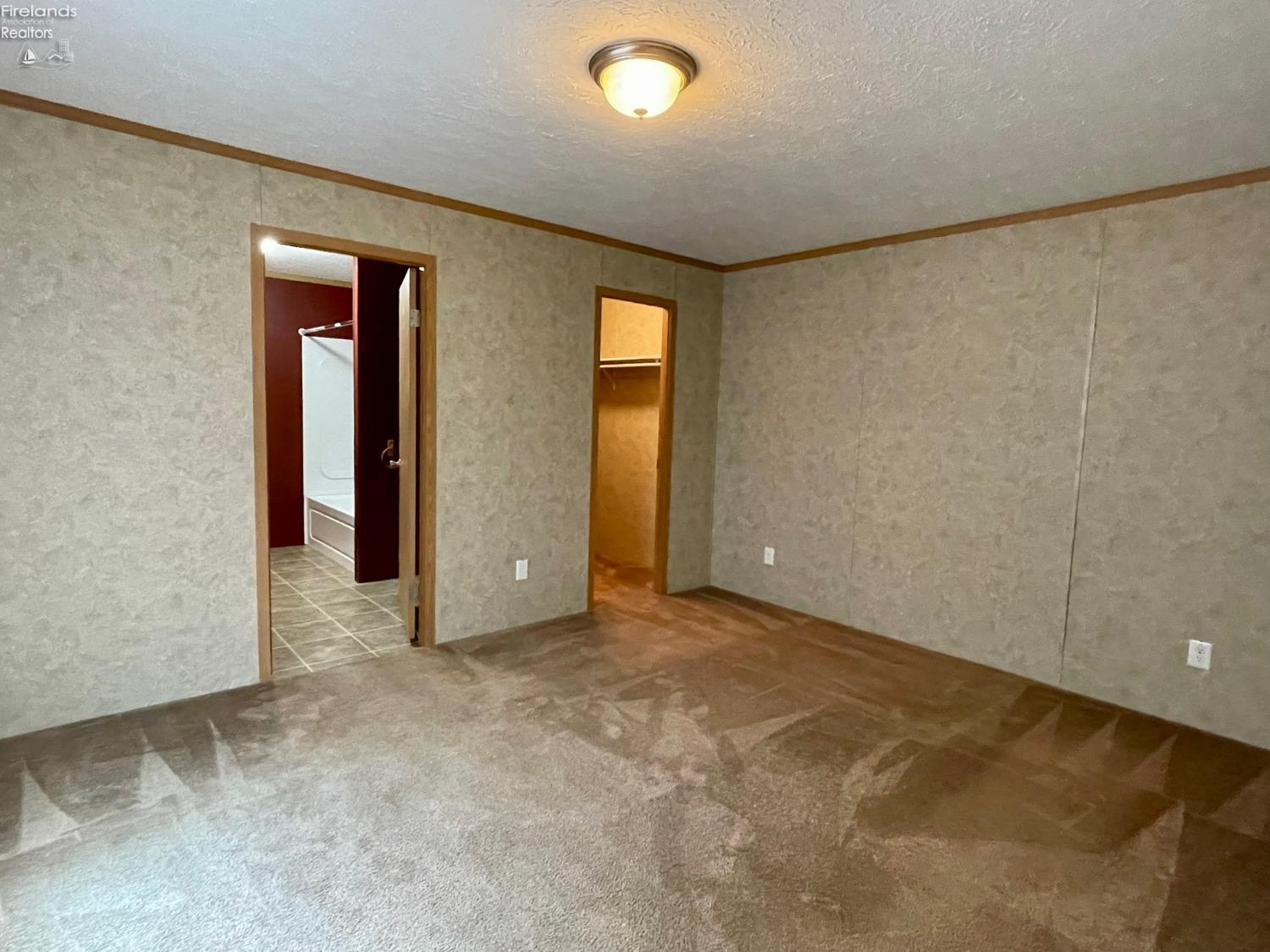 4012 Venice Road Sandusky, OH 44870 - Photo 10 of 23 Gallery Image 10