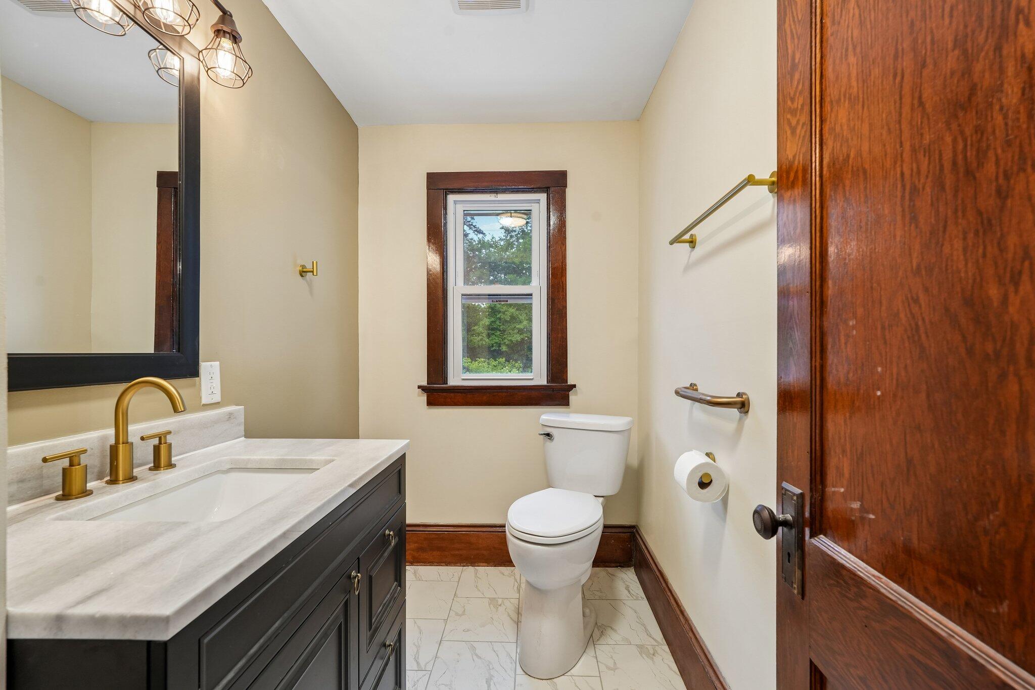 3615 West Cold Spring Road Greenfield, WI 53221 - Photo 23 of 51 23-web-or-mls-W Cold Spring Rd-S1806-023