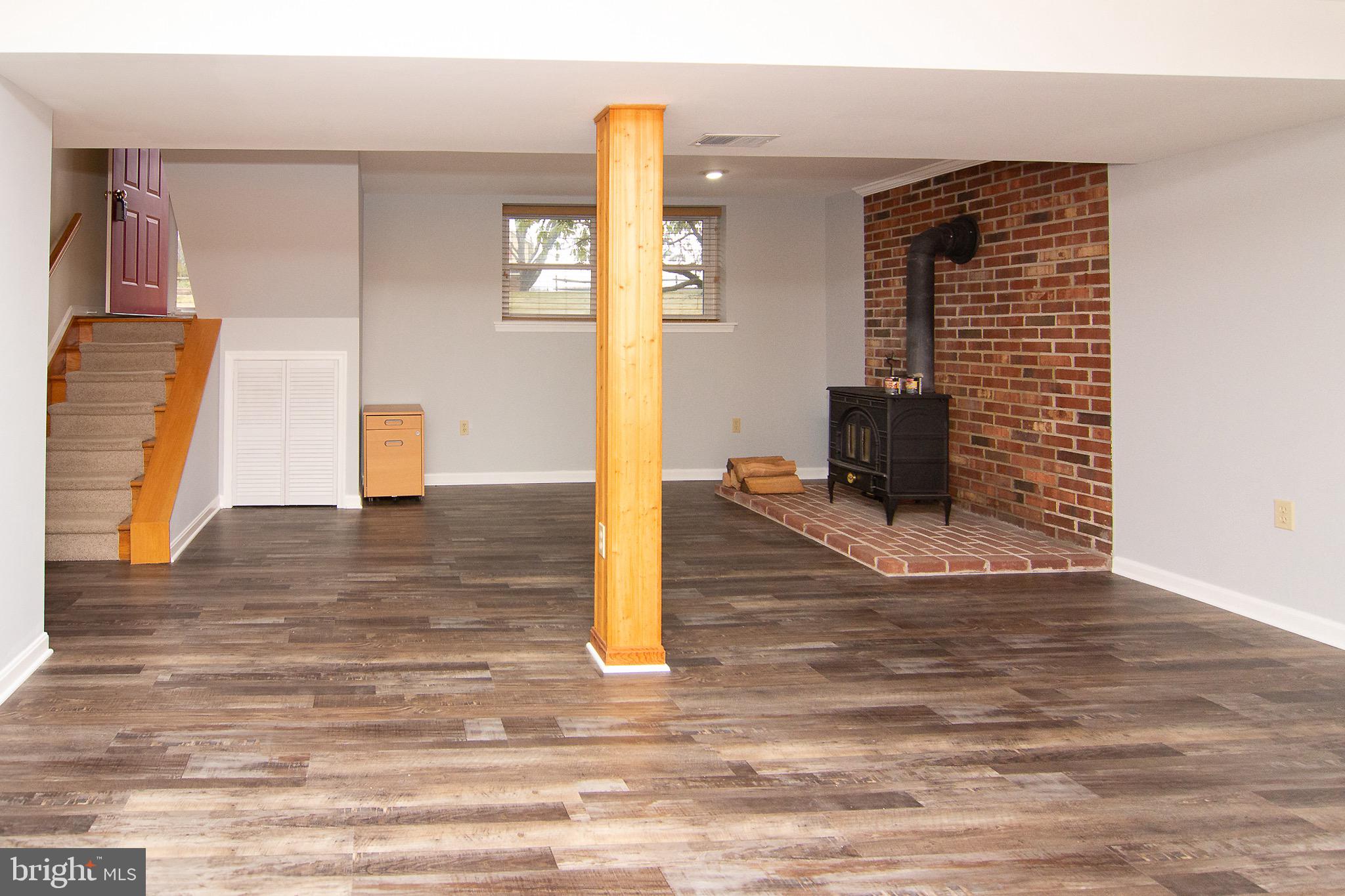 4813 Millers Station Road Hampstead, MD 21074 - Photo 12 of 32 a view of a living room