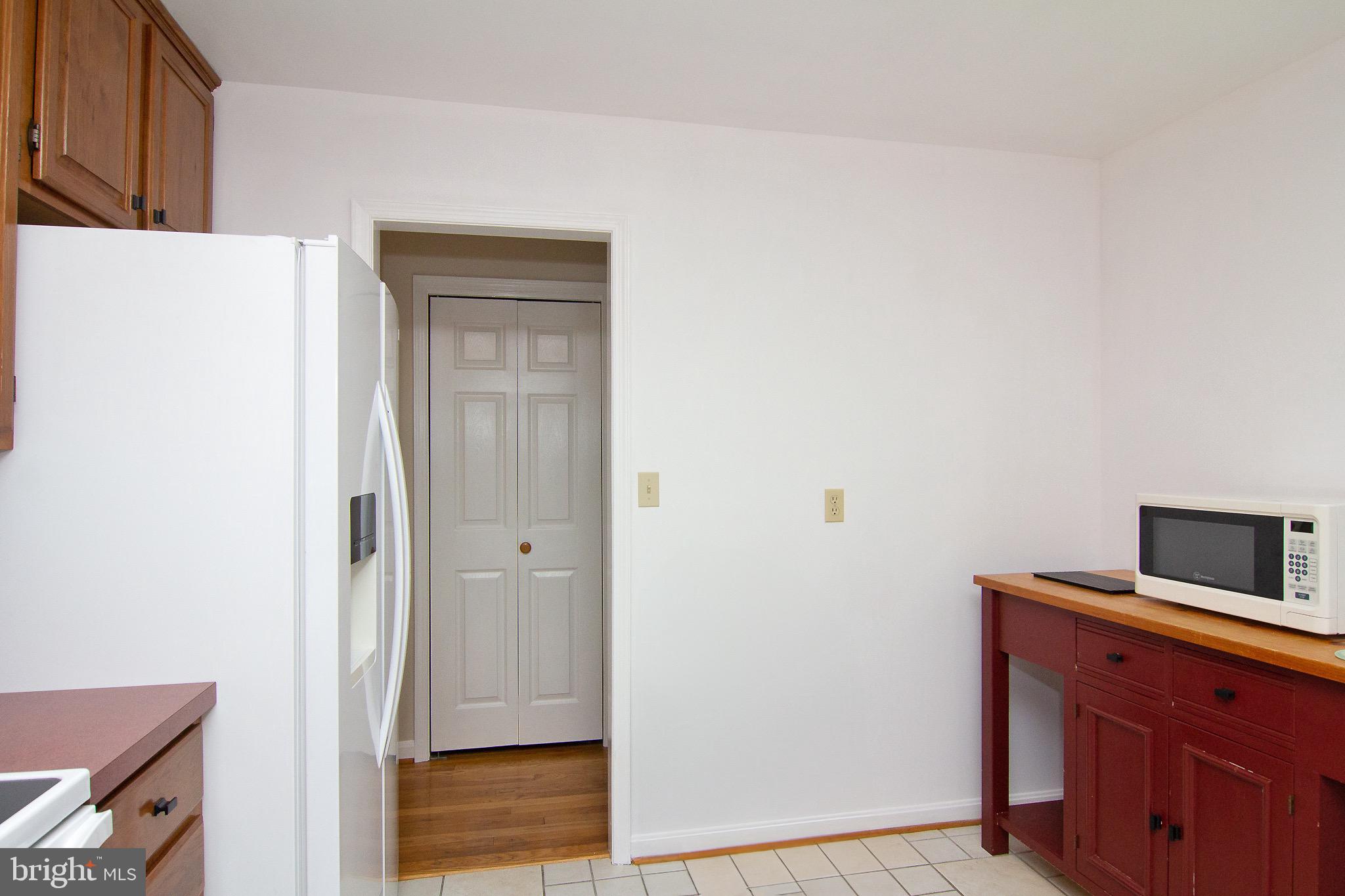 4813 Millers Station Road Hampstead, MD 21074 - Photo 10 of 32 a view of walk in closet
