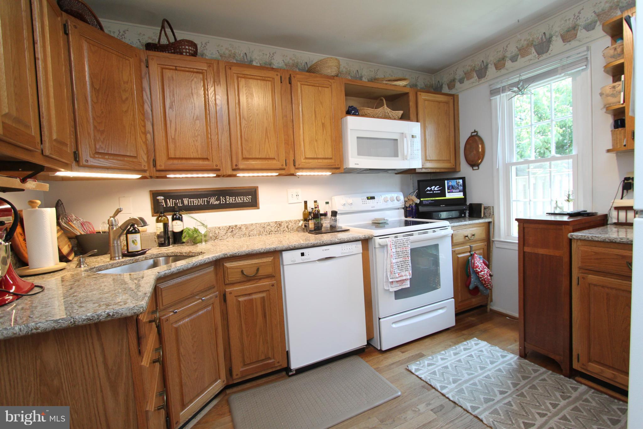 5504 Miles Court Springfield, VA 22151 - Photo 3 of 29 Kitchen Offers New Deep SS Sink
