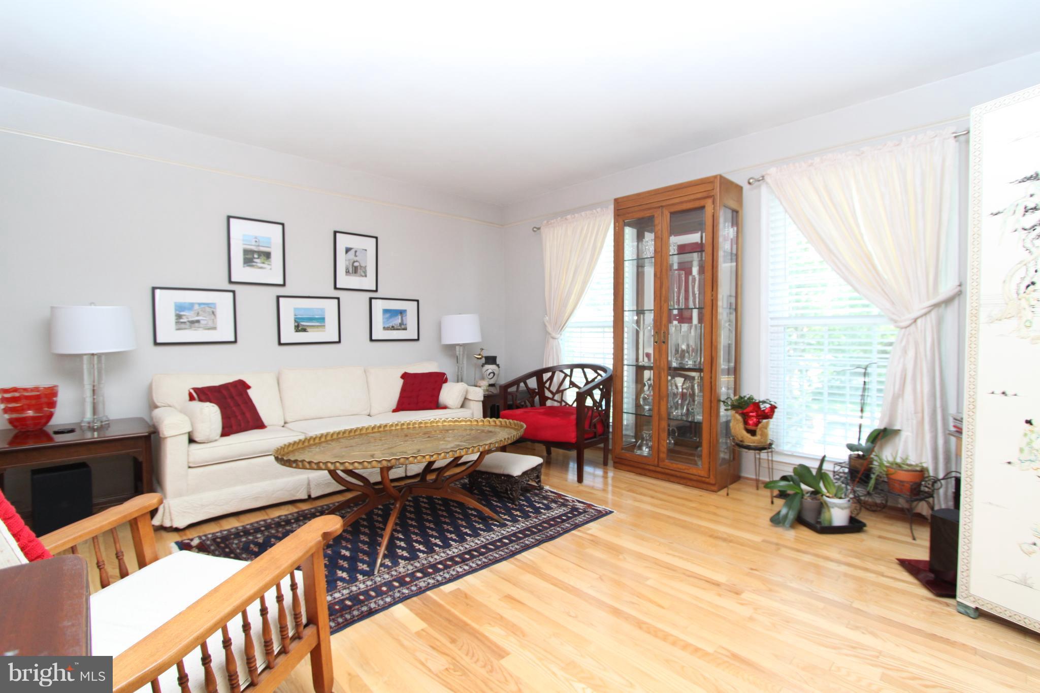 5504 Miles Court Springfield, VA 22151 - Photo 9 of 29 Spacious Living Room With Beautiful Ash Hardwoods