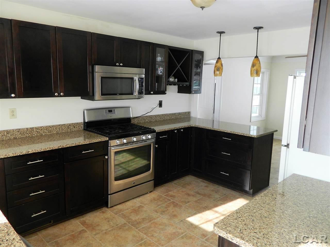 4103 West Beecher Road Adrian, MI 49221 - Photo 4 of 15 Solid Surface Countertops