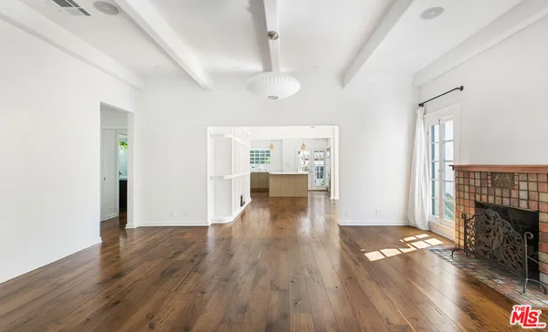 $9,200 | 3472 Rowena Avenue, Los Angeles, CA 90027