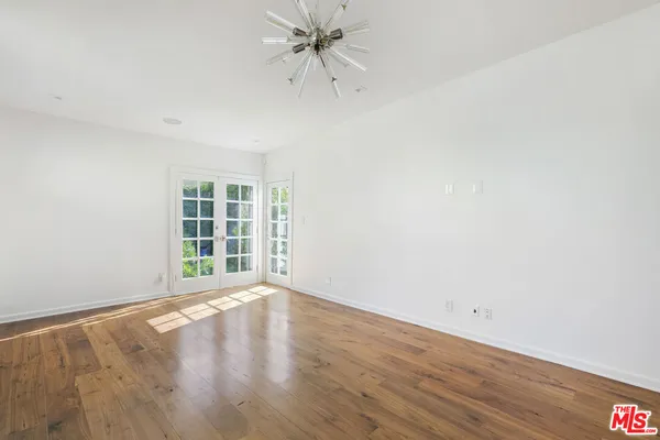 $9,200 | 3472 Rowena Avenue, Los Angeles, CA 90027