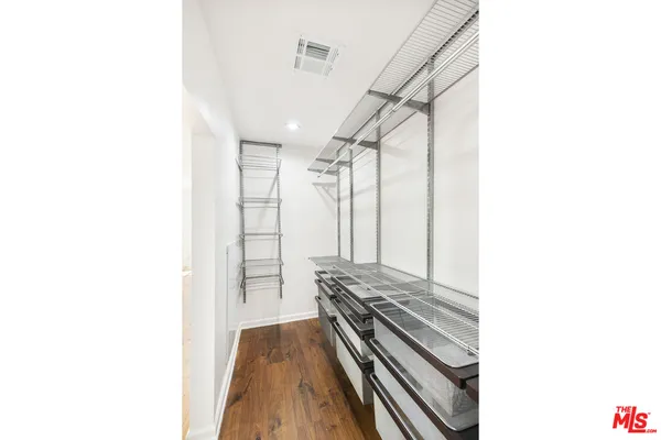 $9,200 | 3472 Rowena Avenue, Los Angeles, CA 90027