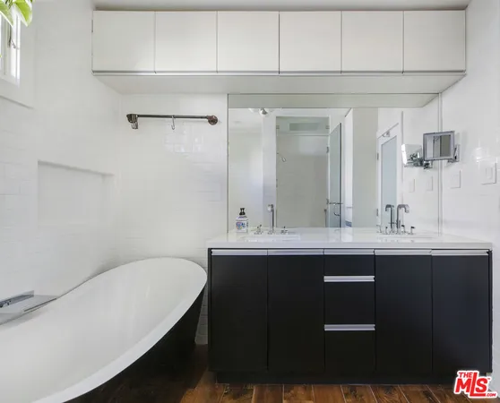 $9,200 | 3472 Rowena Avenue, Los Angeles, CA 90027
