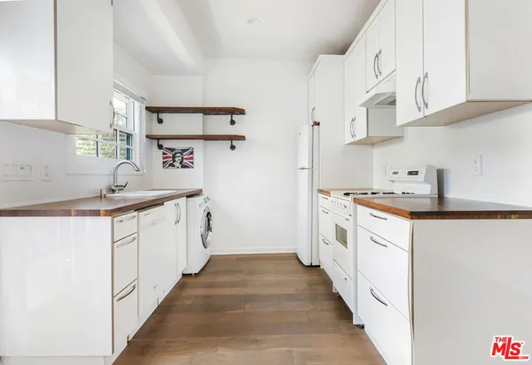 $9,200 | 3472 Rowena Avenue, Los Angeles, CA 90027