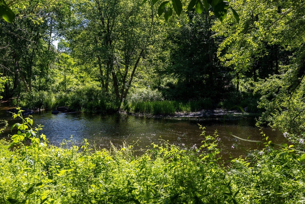 136 Quaboag Street Warren, MA 01083 - Photo 26 of 38