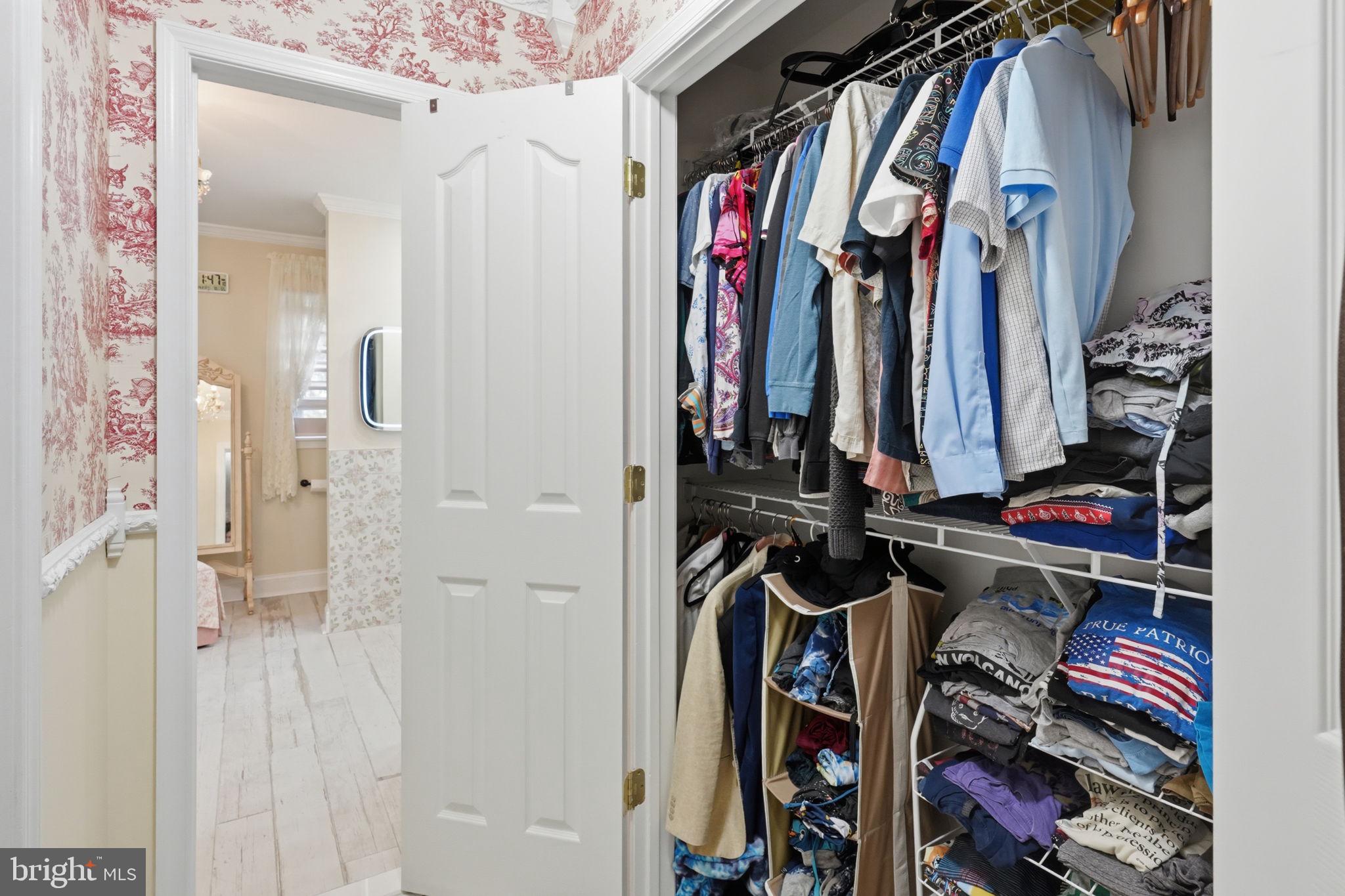 10 Pine Ridge Court Sewell, NJ 08080 - Photo 34 of 56 Master Closet no. 2