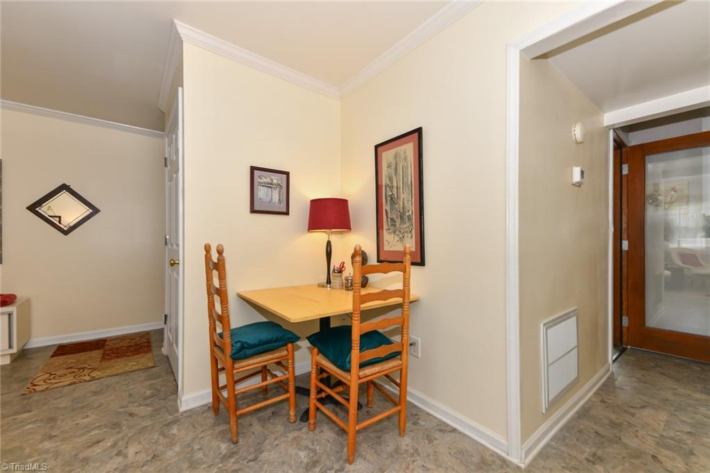5745 Bramblegate Road, Unit E Greensboro, NC 27409 - Photo 6 of 27 Gallery Image 6