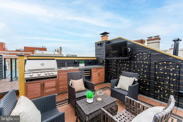 $3,149,000 | 810 Prince Street, Alexandria, VA 22314