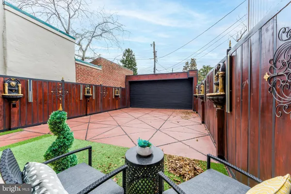 $3,149,000 | 810 Prince Street, Alexandria, VA 22314