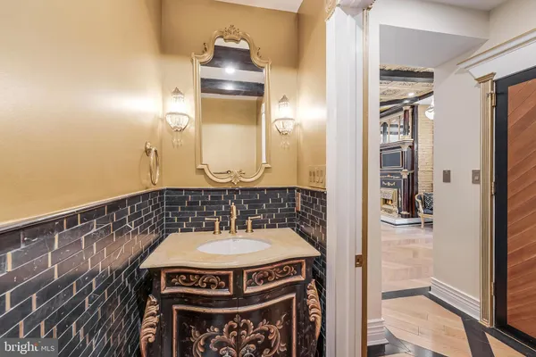 $3,149,000 | 810 Prince Street, Alexandria, VA 22314