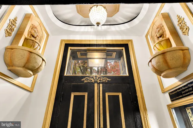 $3,850,000 | 810 Prince Street, Alexandria, VA 22314