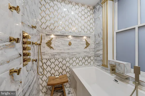 $3,149,000 | 810 Prince Street, Alexandria, VA 22314