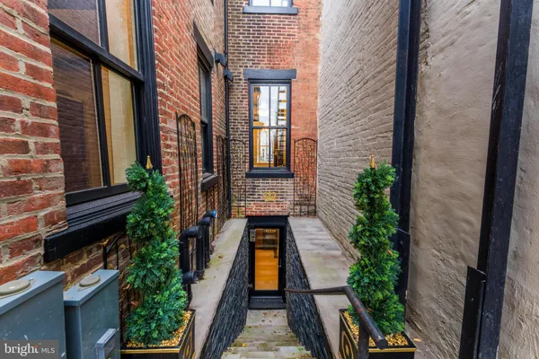 $3,149,000 | 810 Prince Street, Alexandria, VA 22314