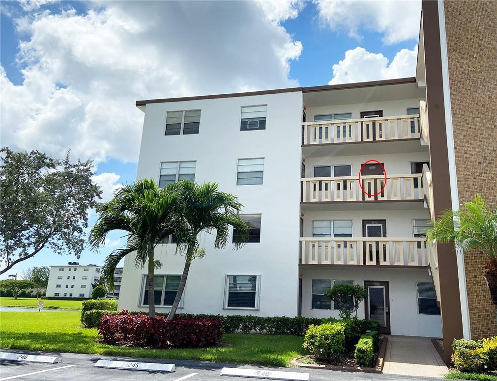 3035 Guildford East, Unit 3035 Boca Raton, FL 33434 - Photo 1 of 21 Exterior